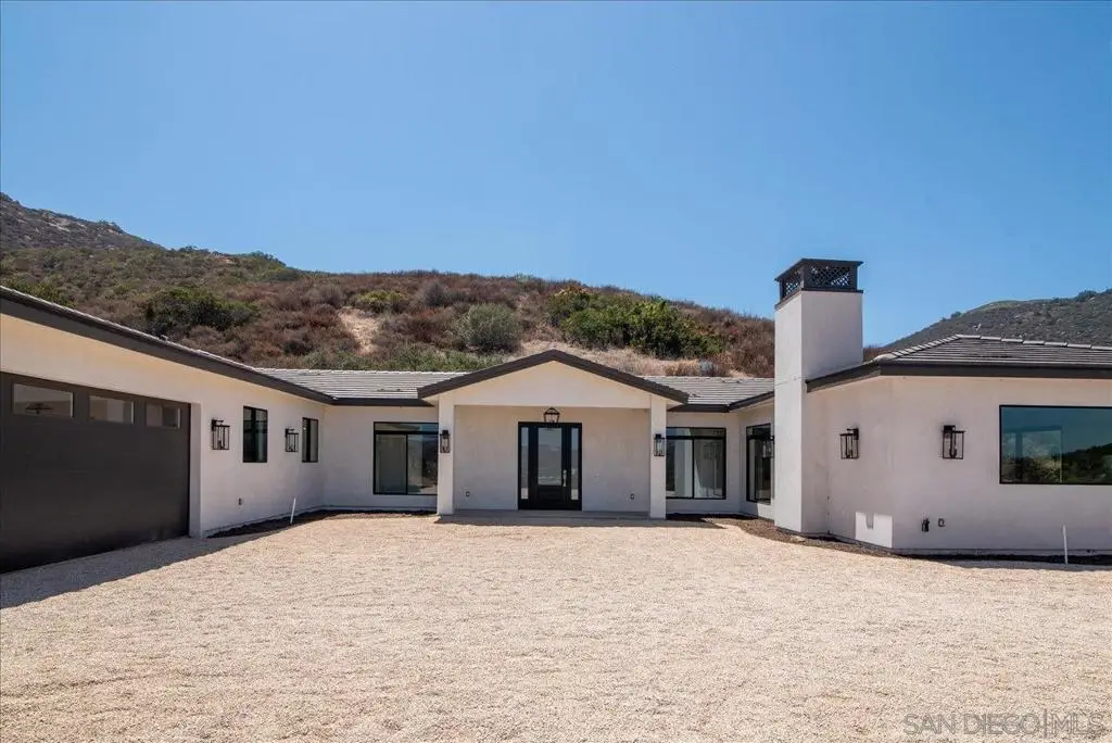 16390 Via Justina Real, Escondido, CA 92025 - #1