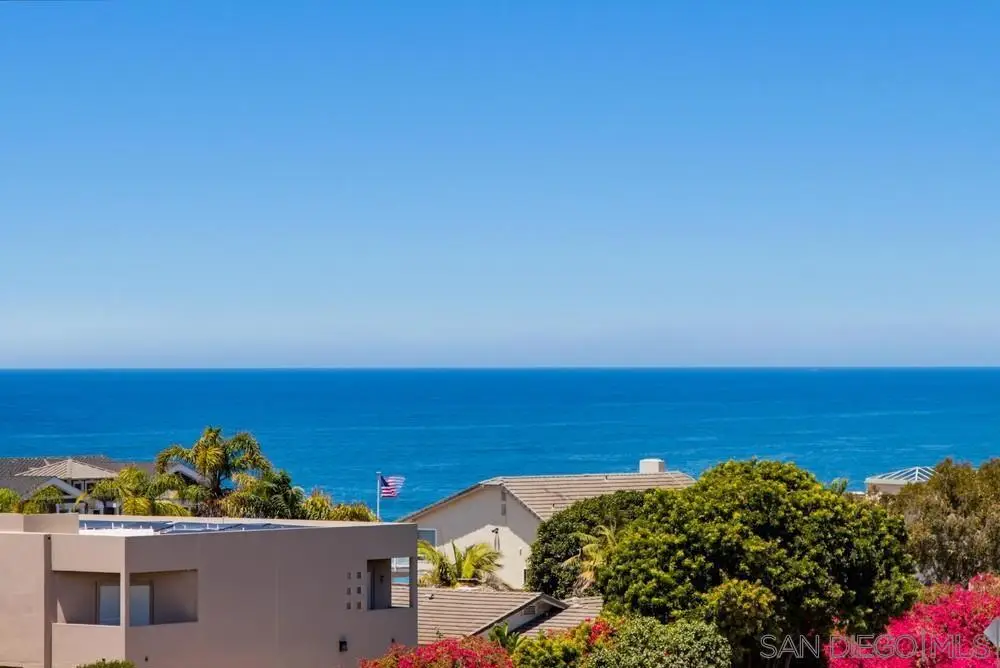5065 67 Los Robles Dr., Carlsbad, CA 92008 - #1