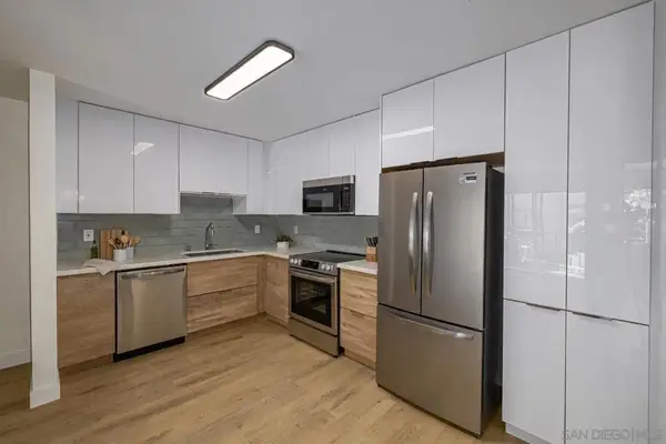 3020 Cowley Way #104, San Diego, CA 92117