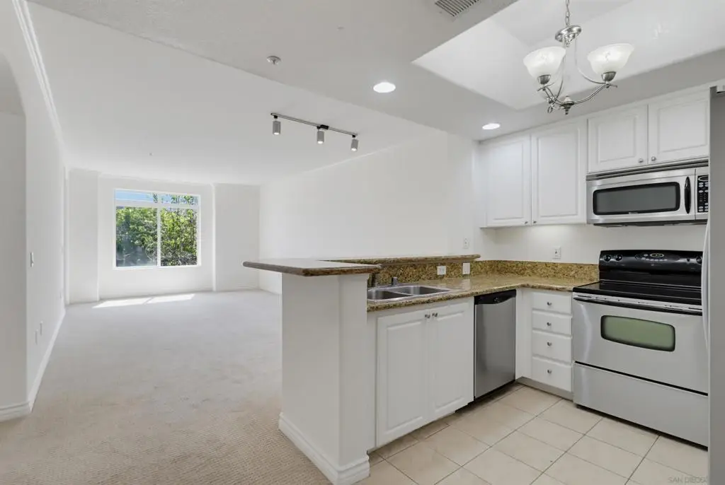 4175 Executive Dr #G205, La Jolla, CA 92037 - #1