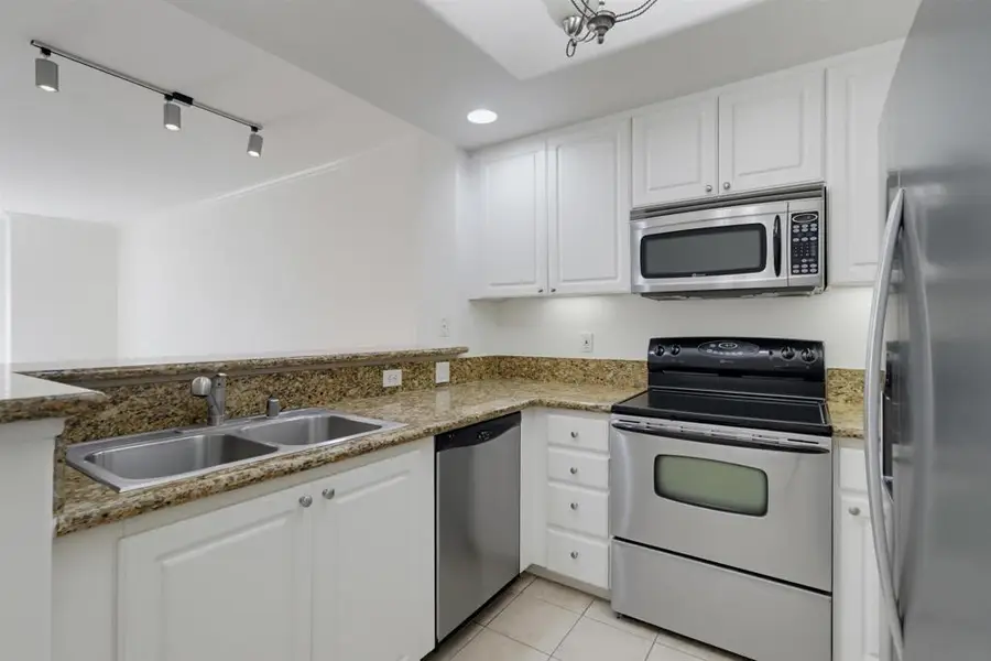 4175 Executive Dr #G205, La Jolla, CA 92037 - #2