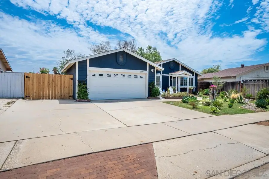 2109 Beartrap Pl, Escondido, CA 92027 - #2