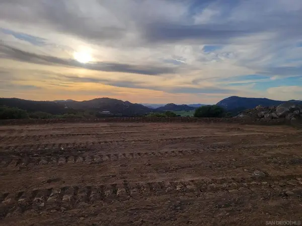 23018 Illahee Ct, Alpine, CA 91901