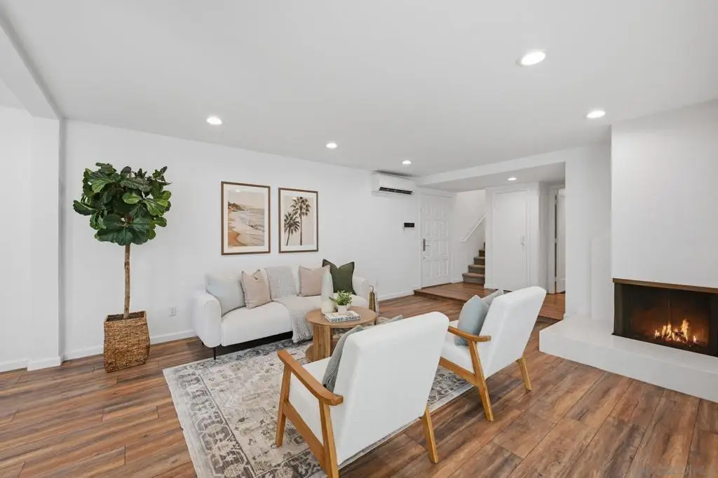 8963 Caminito Fresco, La Jolla, CA 92037 - #1