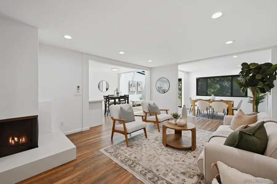 8963 Caminito Fresco, La Jolla, CA 92037 - #3