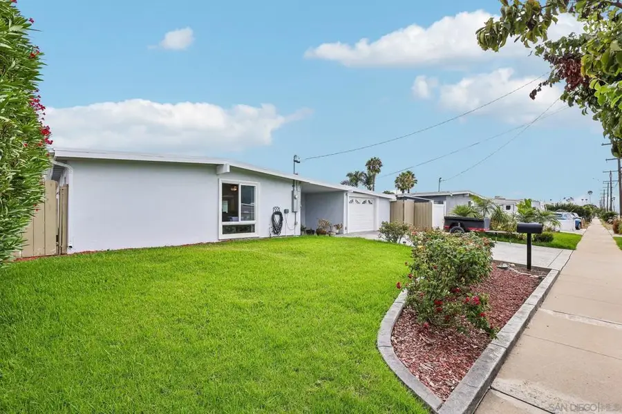 857 Holly Ave, Imperial Beach, CA 91932 - #2