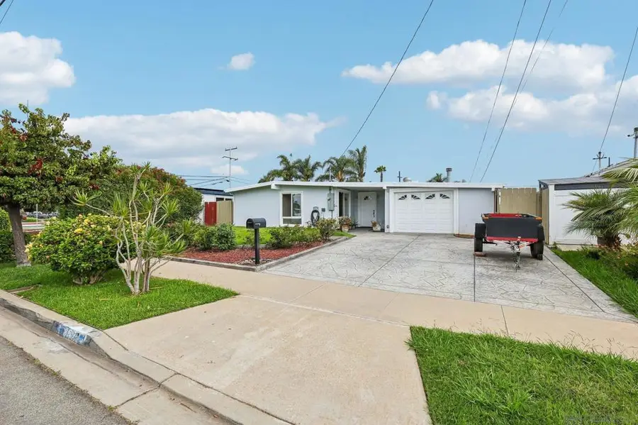 857 Holly Ave, Imperial Beach, CA 91932 - #3