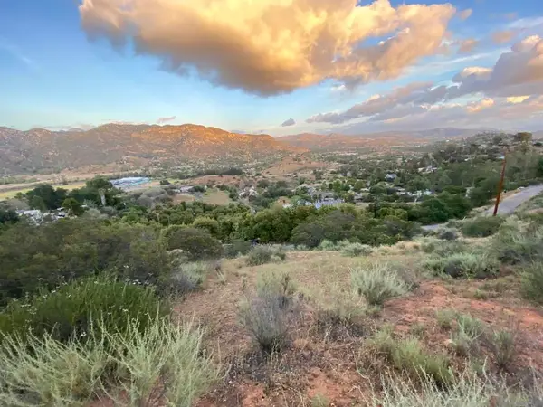 11642 Hi Ridge Road, Lakeside, CA 92040