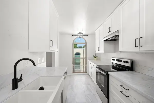 4851 Collwood Blvd #B, San Diego, CA 92115