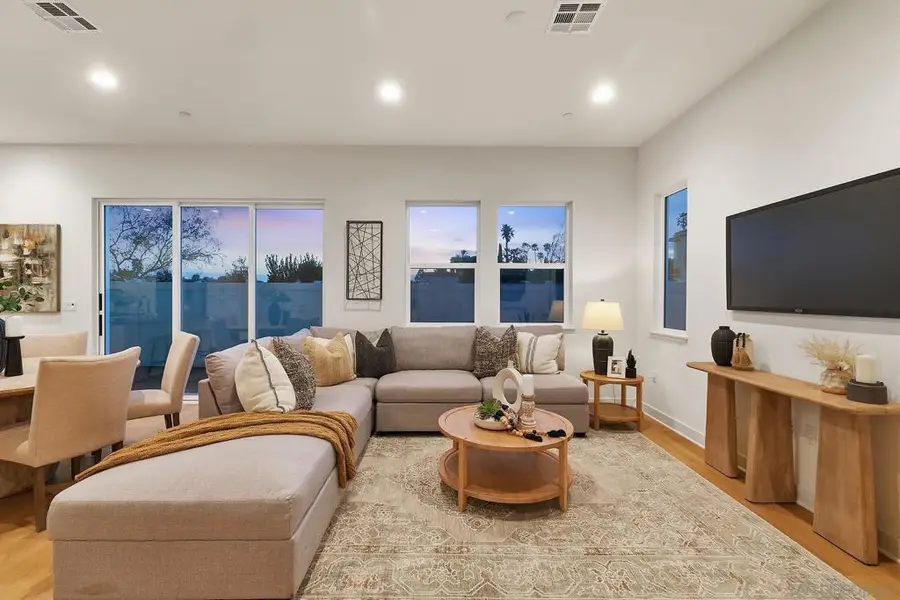 744 Michael Ct, Vista, CA 92081 - #3