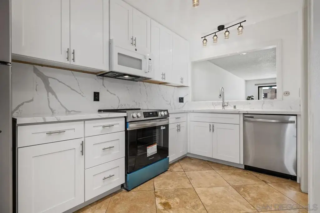 3525 Lebon #209, San Diego, CA 92122 - #1