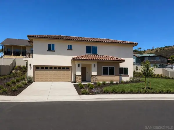 3915 Rojo Tierra Rd, La Mesa, CA 91941
