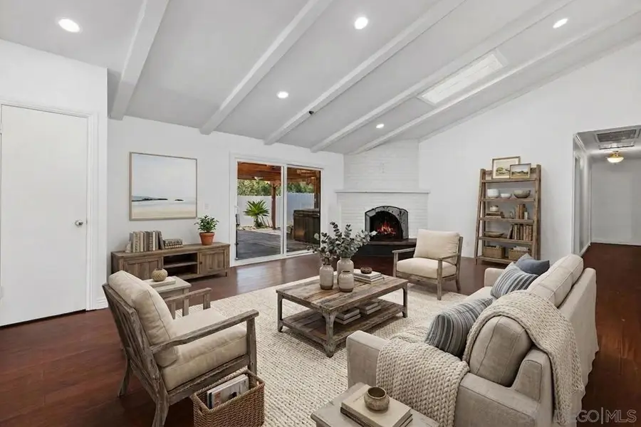 3562 S Mission Road, Fallbrook, CA 92028 - #3