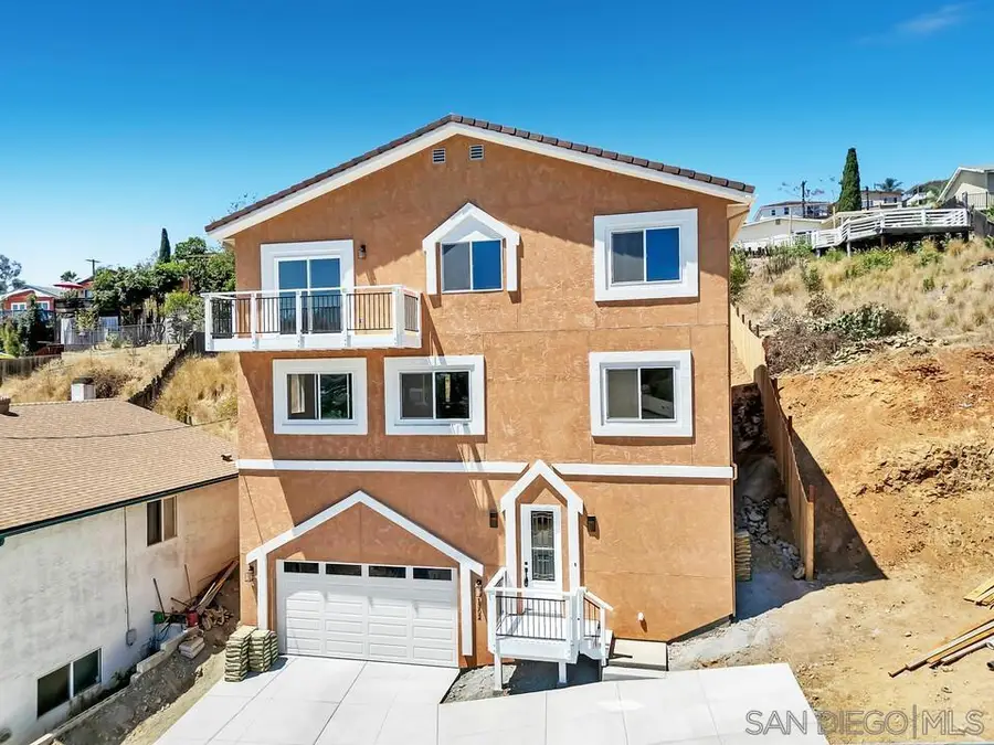 1302 La Presa, Spring Valley, CA 91977 - #2