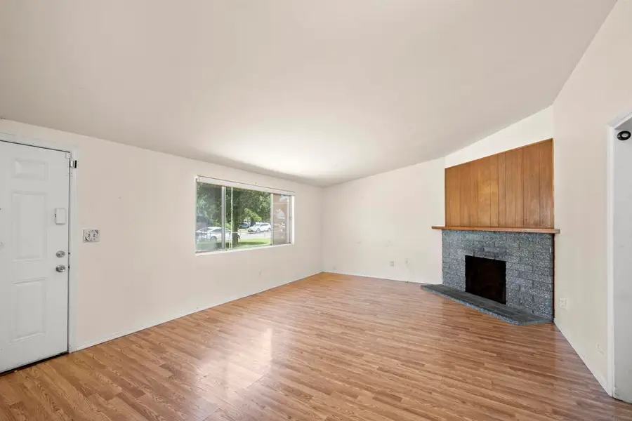 941 Grove Ave, Imperial Beach, CA 91932 - #3