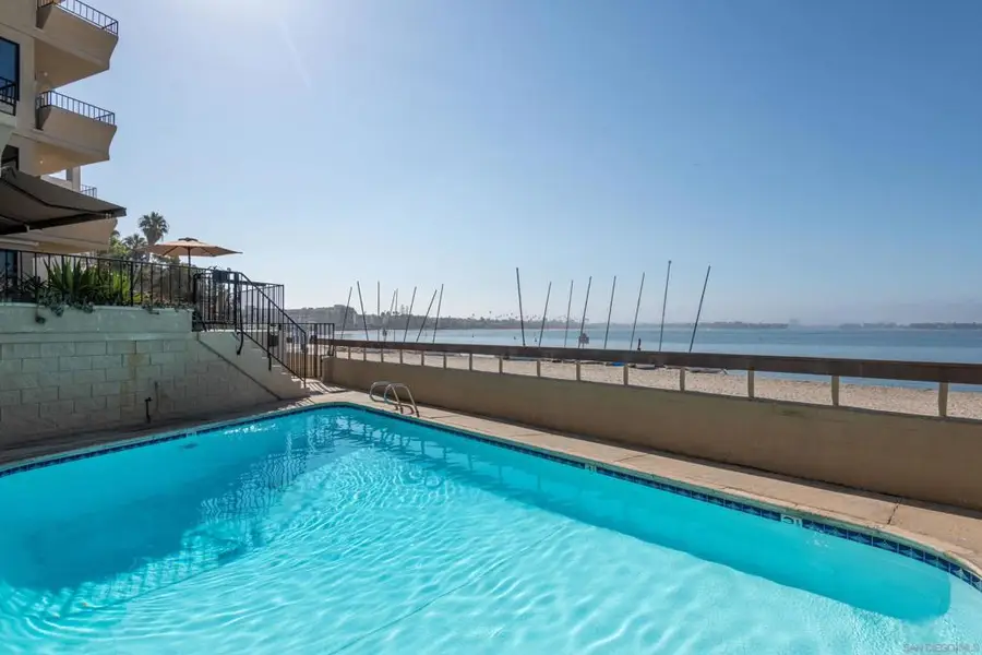 1235 Parker Pl #2B, San Diego, CA 92109 - #2