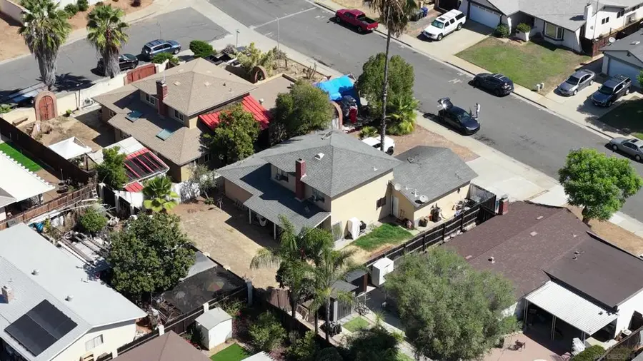 1057 Camellia St, Escondido, CA 92027 - #2