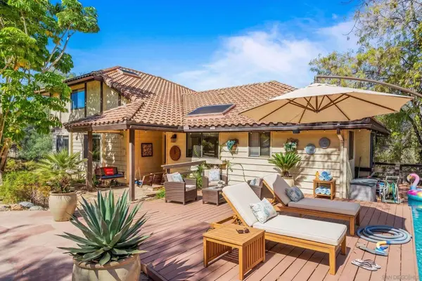 3209 Mary Ln, Escondido, CA 92025