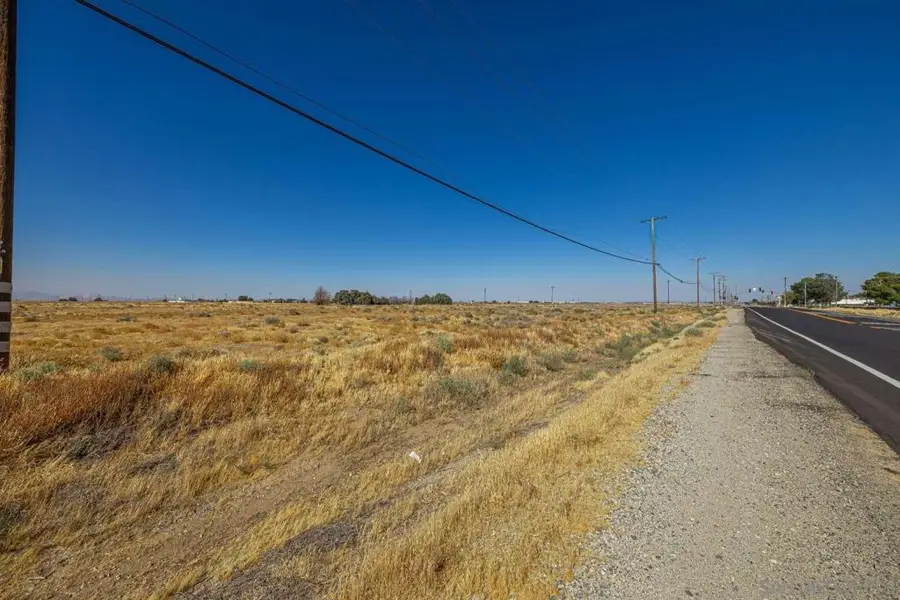 0 W Ave I, Lancaster, CA 93536 - #3