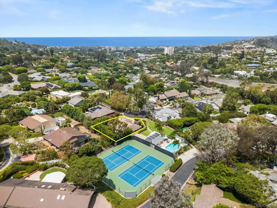 2560 Caminito La Paz, La Jolla, CA 92037 - #3