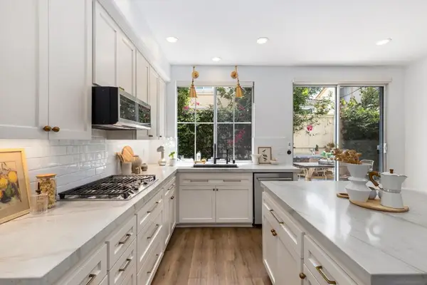 Address Withheld By Seller, San Diego, CA 92122