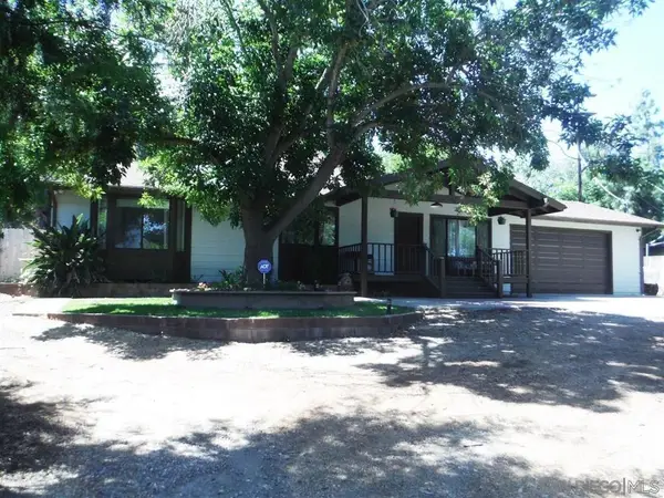 12261 Linroe Drive, Lakeside, CA 92040