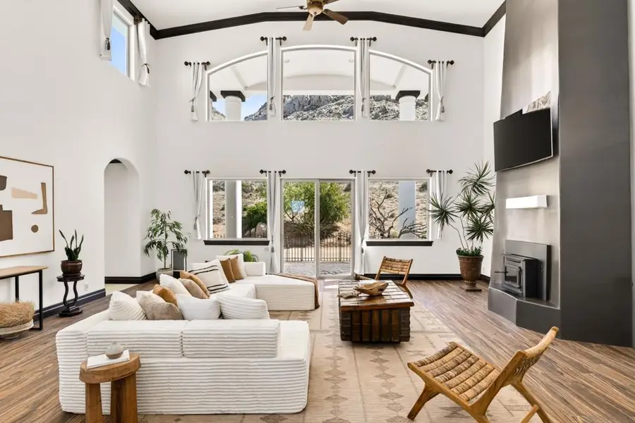 8022 Wesley Rd, Joshua Tree, CA 92252 - #2