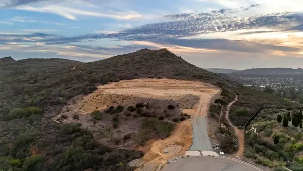15003 Toothrock Rd, Poway, CA 92064