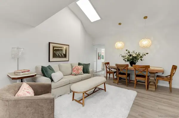 3755 Vista Campana N #11, Oceanside, CA 92057
