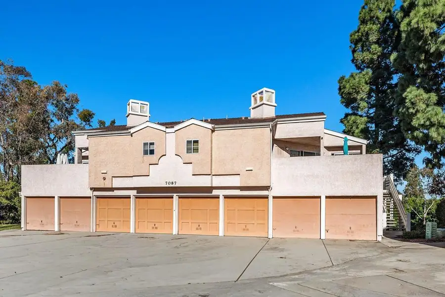 7087 Camino Revueltos #302, San Diego, CA 92111 - #2