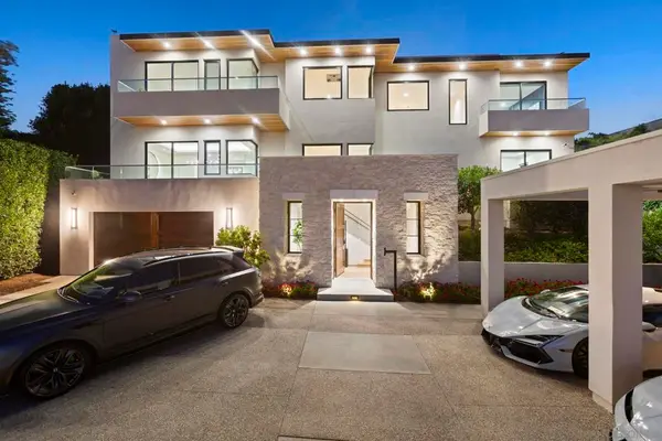 Address Withheld By Seller, La Jolla, CA 92037