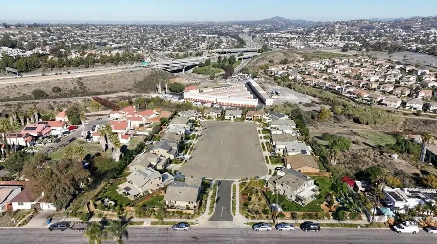 8840 Leigh Ave, Spring Valley, CA 91977 - #2