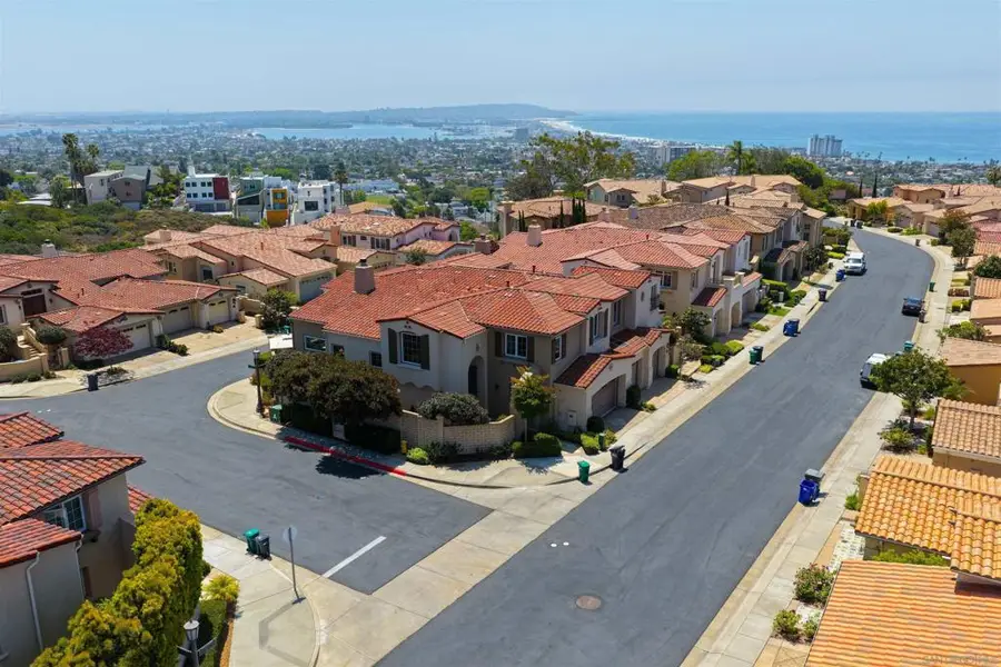 5437 Caminito Bayo, La Jolla, CA 92037 - #2