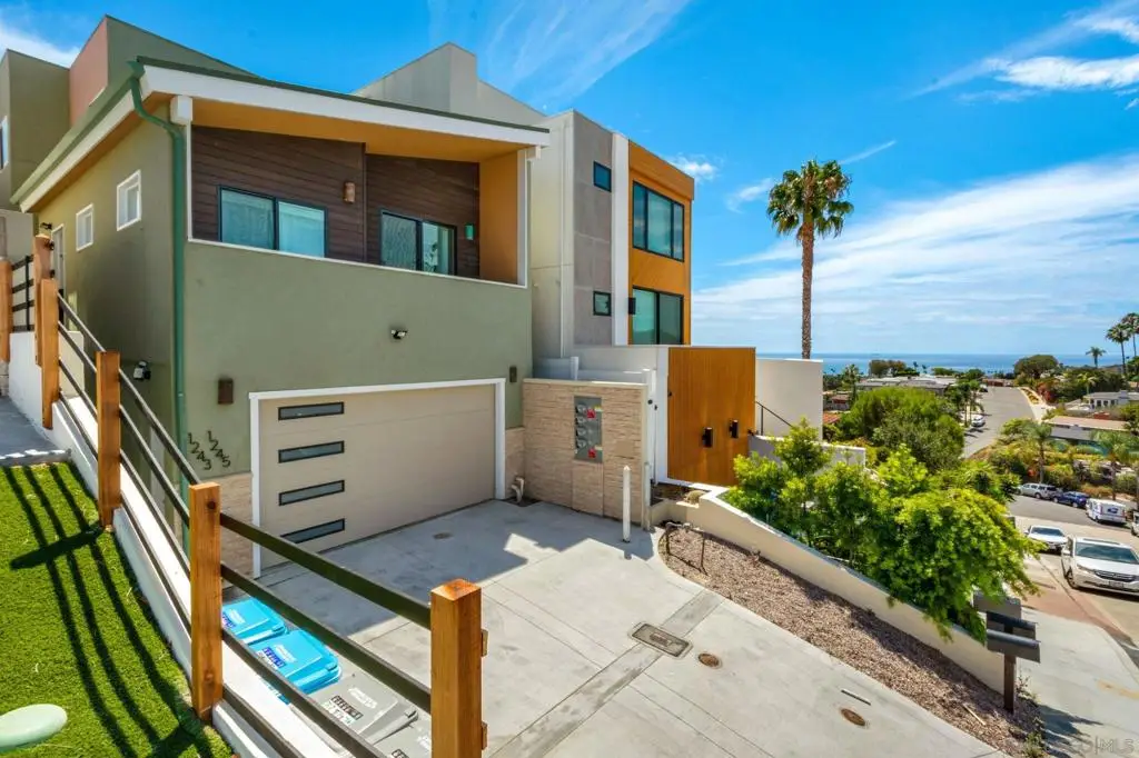 1243 1245 Van Nuys St., San Diego, CA 92109 - #1