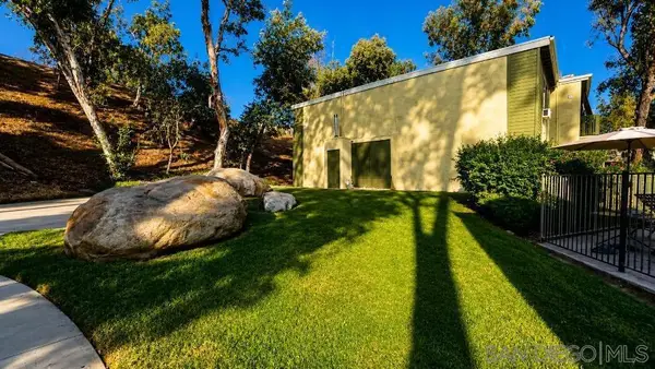 830 W Lincoln Ave #186, Escondido, CA 92026