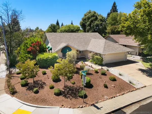898 Yosemite, Chico, CA 95928