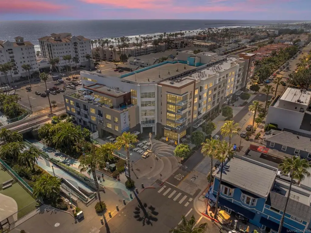 355 N Cleveland St #211, Oceanside, CA 92054 - #1