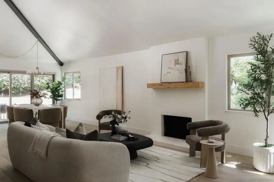 1642 Via Barlovento, San Marcos, CA 92078 - #3