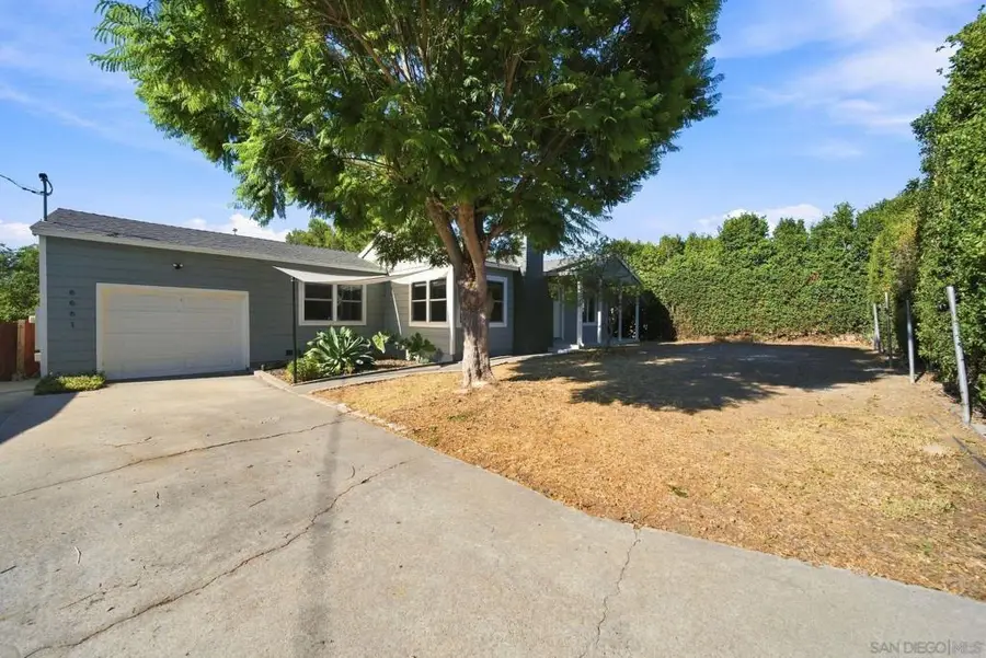 8661 Valencia St, Spring Valley, CA 91977 - #3