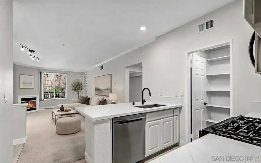 10848 Scripps Ranch Blvd #205, San Diego, CA 92131 - #2
