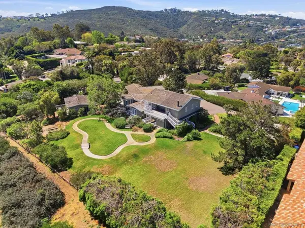 2954 Woodford Drive, La Jolla, CA 92037