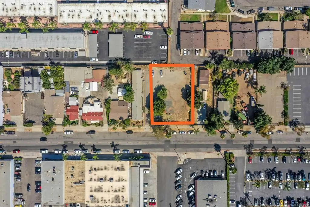 366 E Pennsylvania, Escondido, CA 92025 - #1