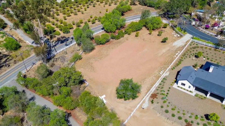 6100 Twin Country Lane, Fallbrook, CA 92028 - #2