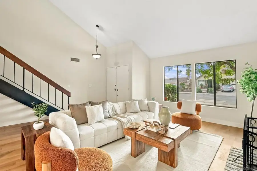 9157 Mesa Woods Ave, San Diego, CA 92126 - #2