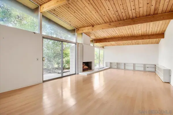 8384 Sugarman Drive, La Jolla, CA 92037