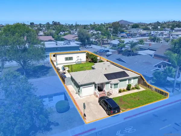 7560 Normal Ave, La Mesa, CA 91941