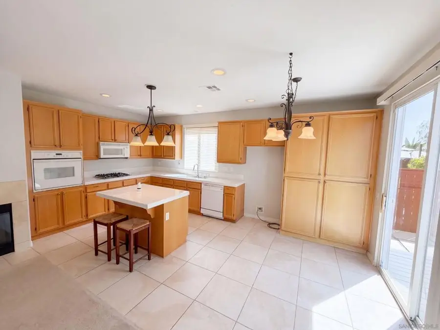 595 Dundee, San Marcos, CA 92069 - #2