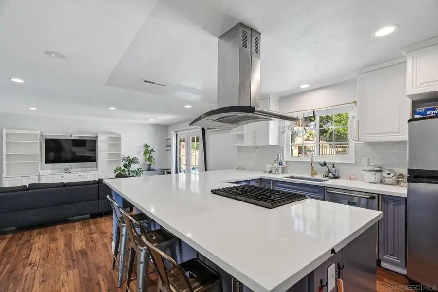 7428 Forton, San Diego, CA 92111 - #2