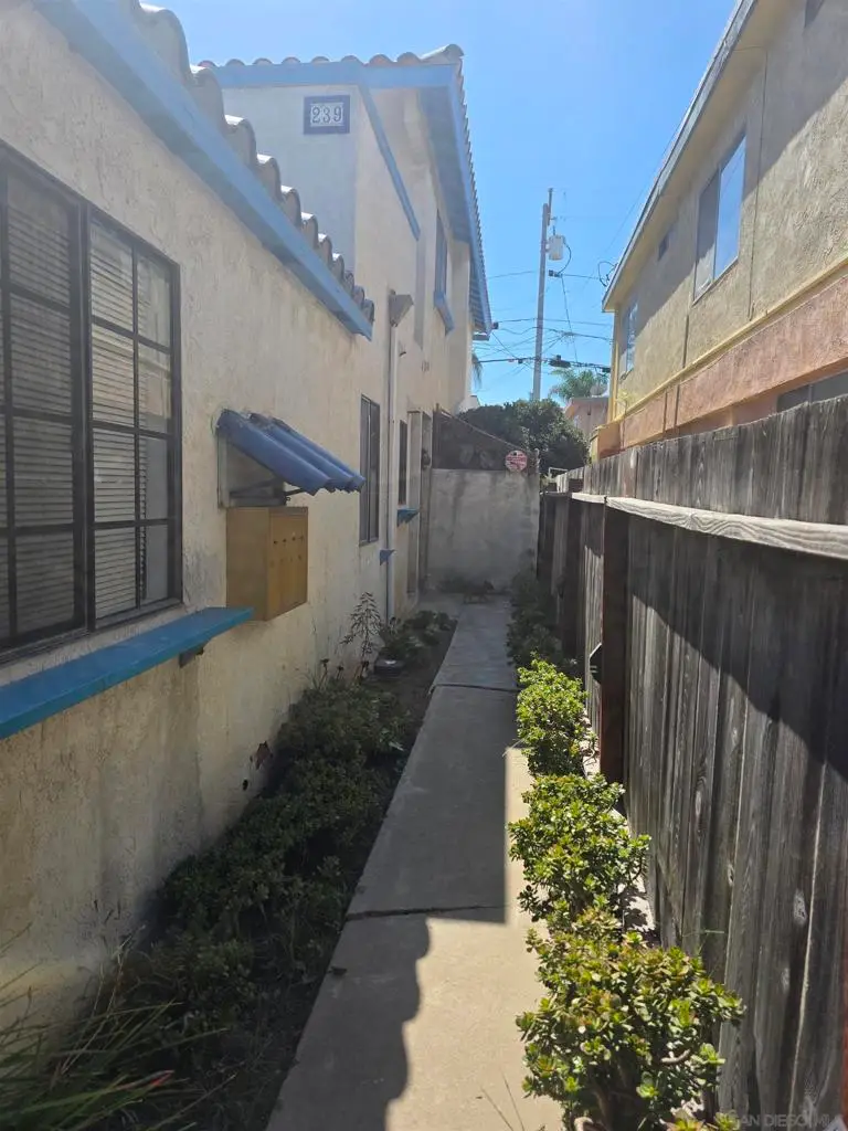 235 41 Daisy Ave, Imperial Beach, CA 91932 - #3