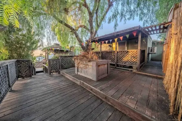 155 Las Flores Dr #117, San Marcos, CA 92069